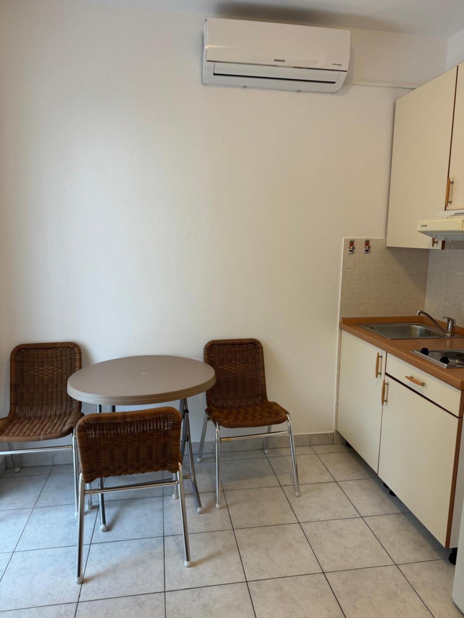 House 100M From The Beach With Free Parking And Breakfast Baška Voda エクステリア 写真