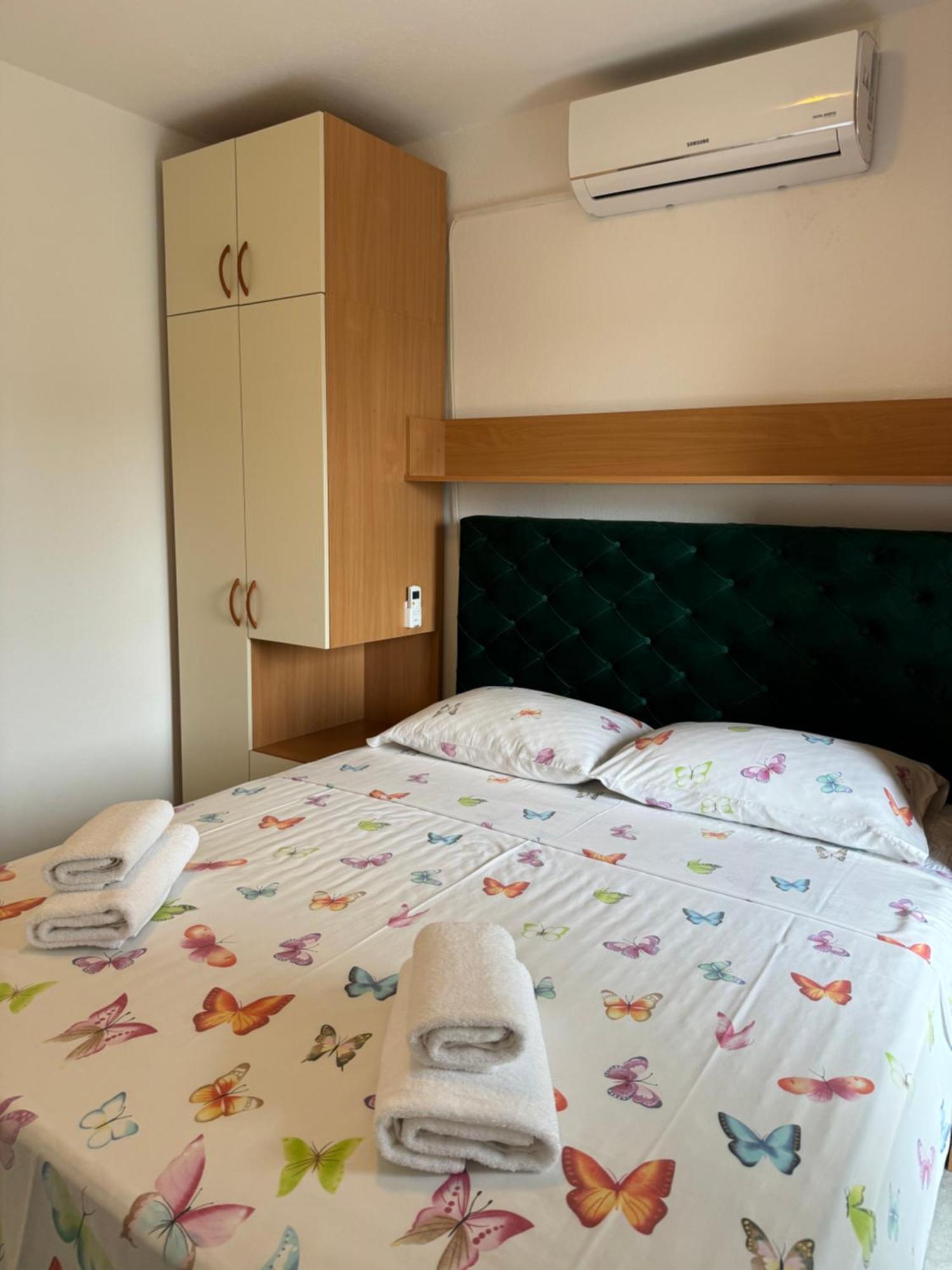 House 100M From The Beach With Free Parking And Breakfast Baška Voda エクステリア 写真