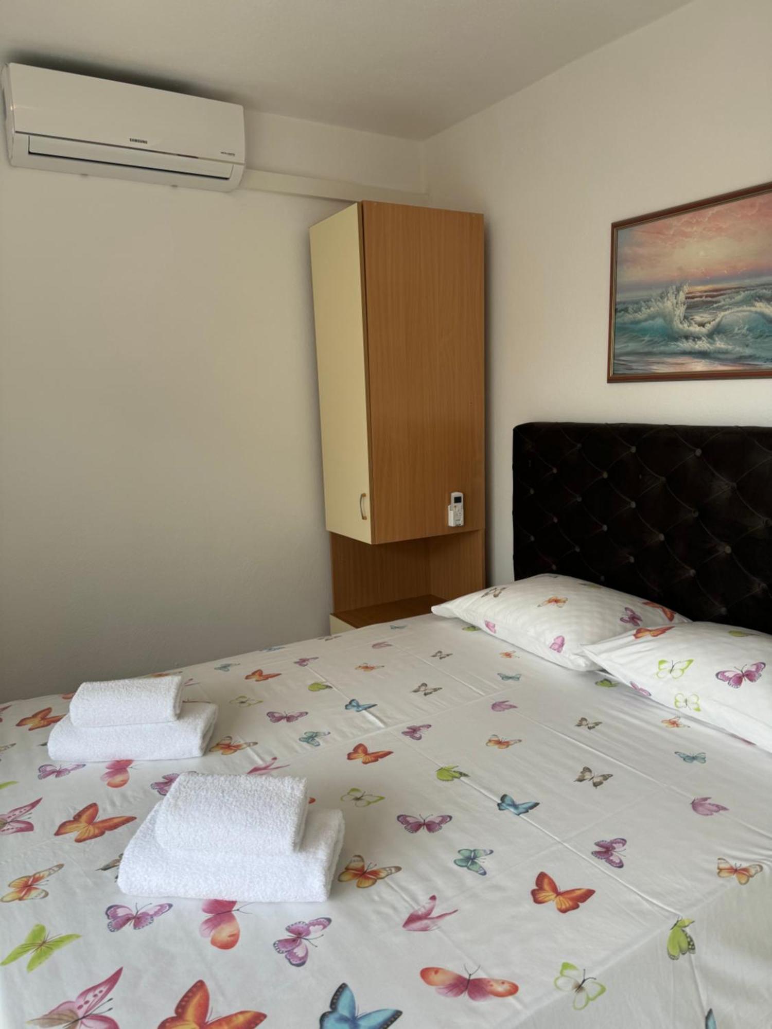House 100M From The Beach With Free Parking And Breakfast Baška Voda エクステリア 写真