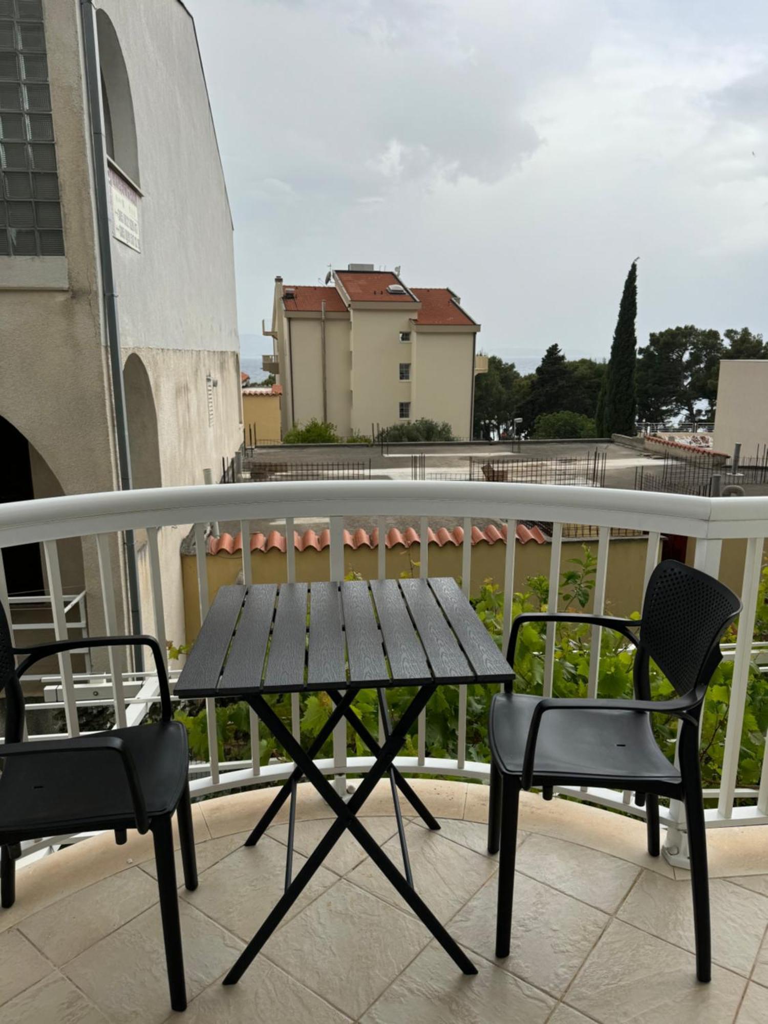 House 100M From The Beach With Free Parking And Breakfast Baška Voda エクステリア 写真