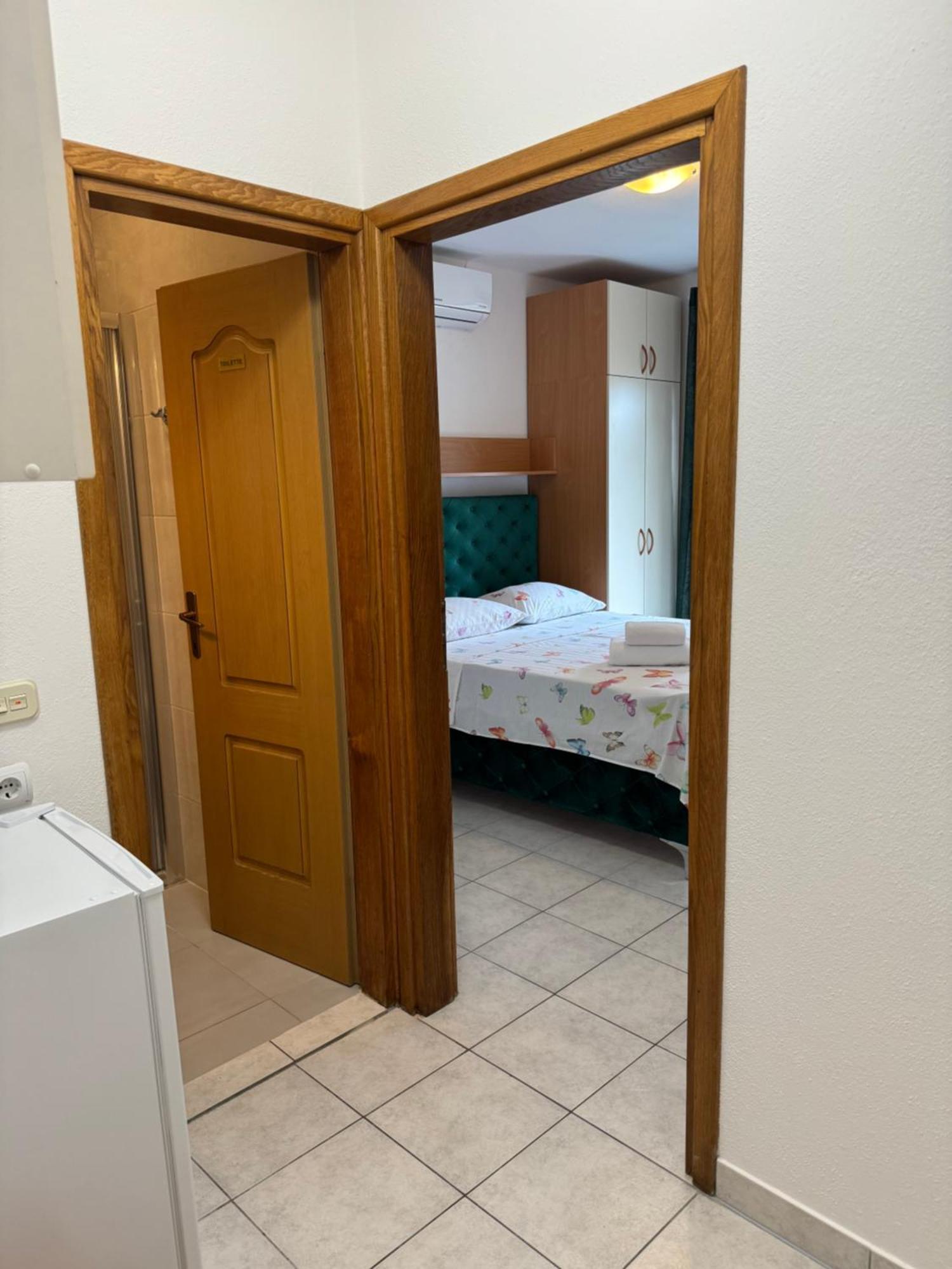 House 100M From The Beach With Free Parking And Breakfast Baška Voda エクステリア 写真