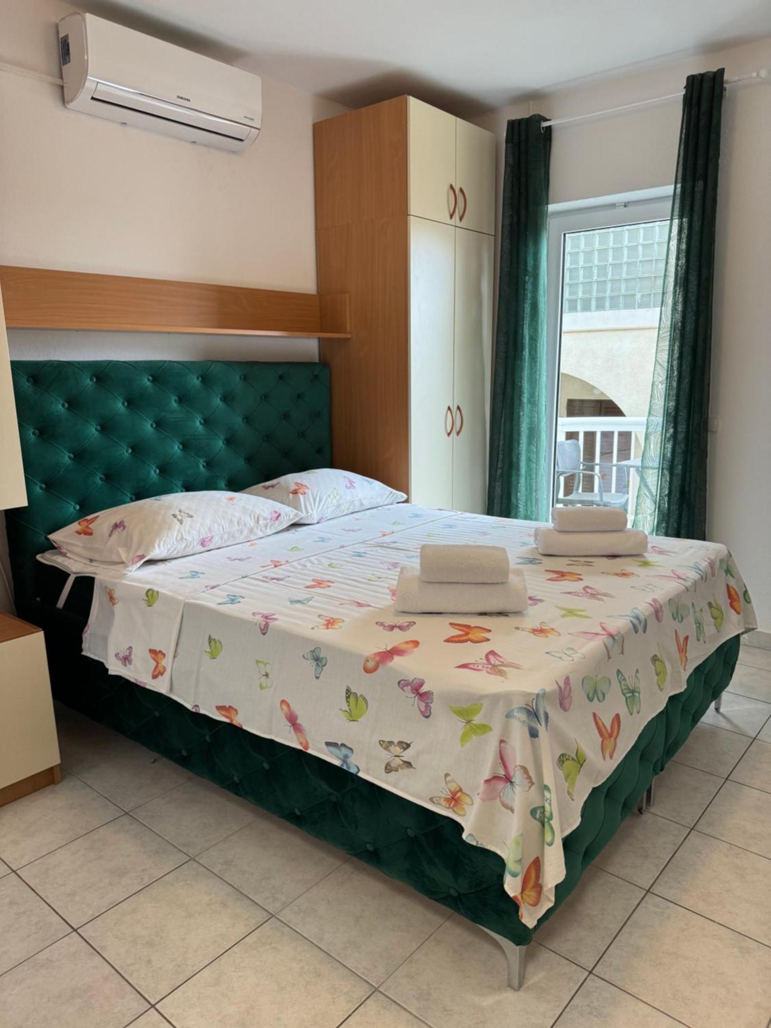 House 100M From The Beach With Free Parking And Breakfast Baška Voda エクステリア 写真