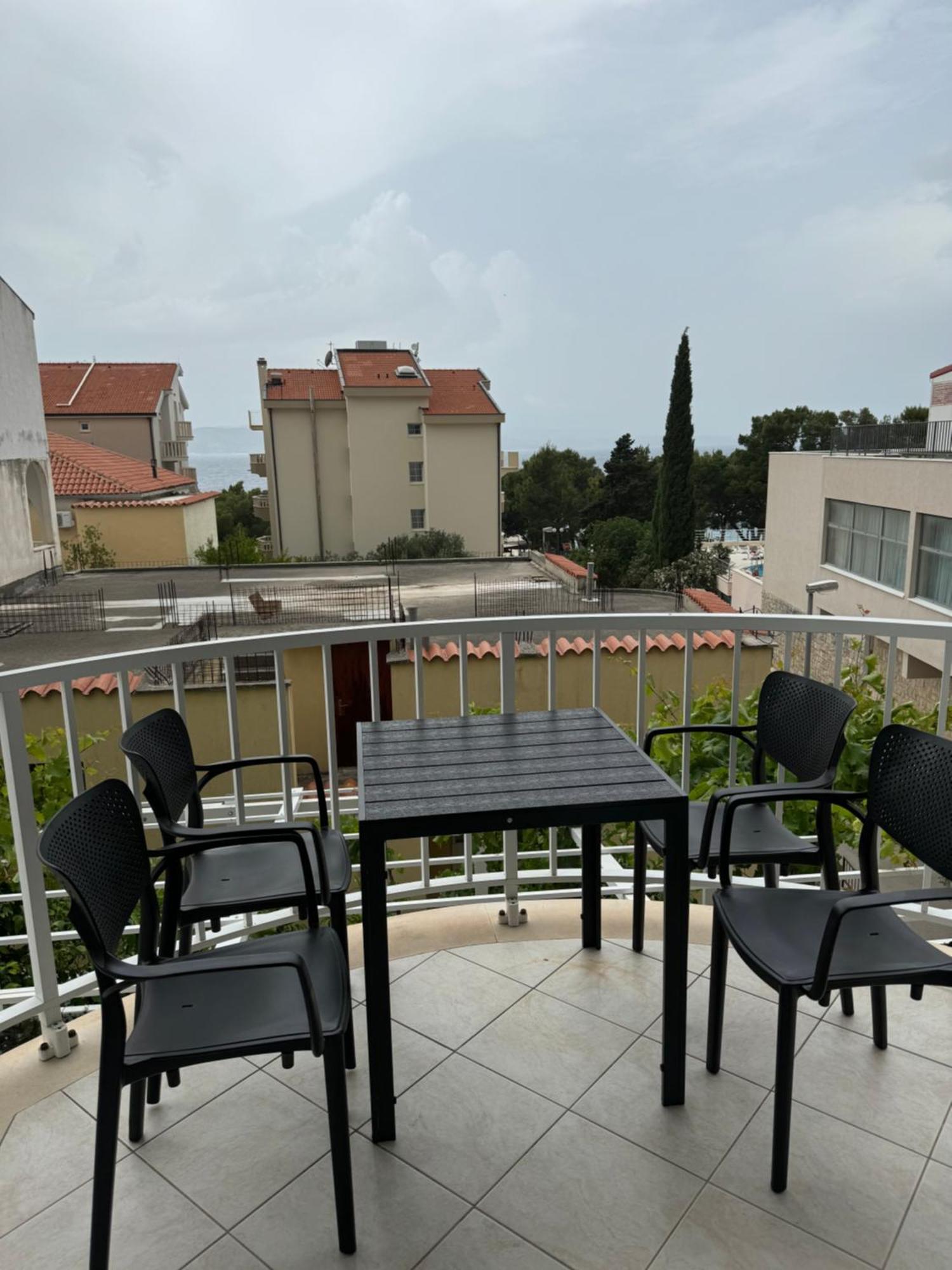 House 100M From The Beach With Free Parking And Breakfast Baška Voda エクステリア 写真